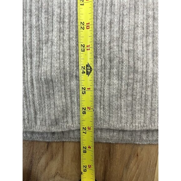 TSE For Neiman Marcus Women’s Cashmere Sweater Size Medium Gray - Picture 5 of 6
